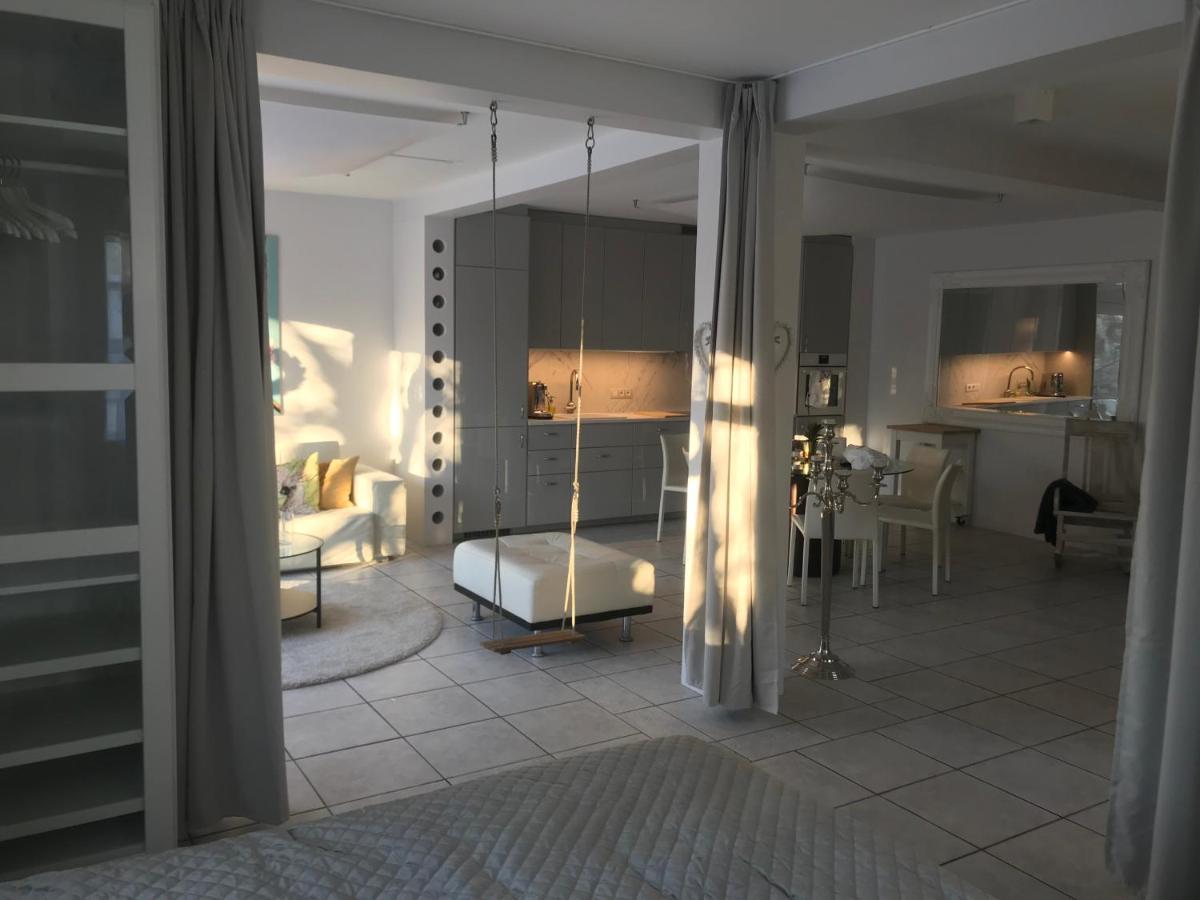 Casa Disa - A Boutique In City's Park And Botanical Garden In Laugardalur, Hot-spring-valley