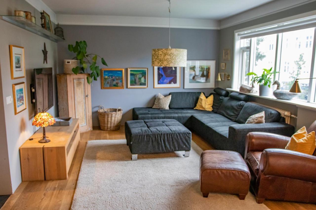 Embassy Apartment *