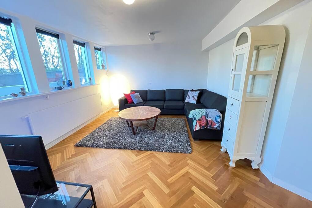Cozy Centrally Located In