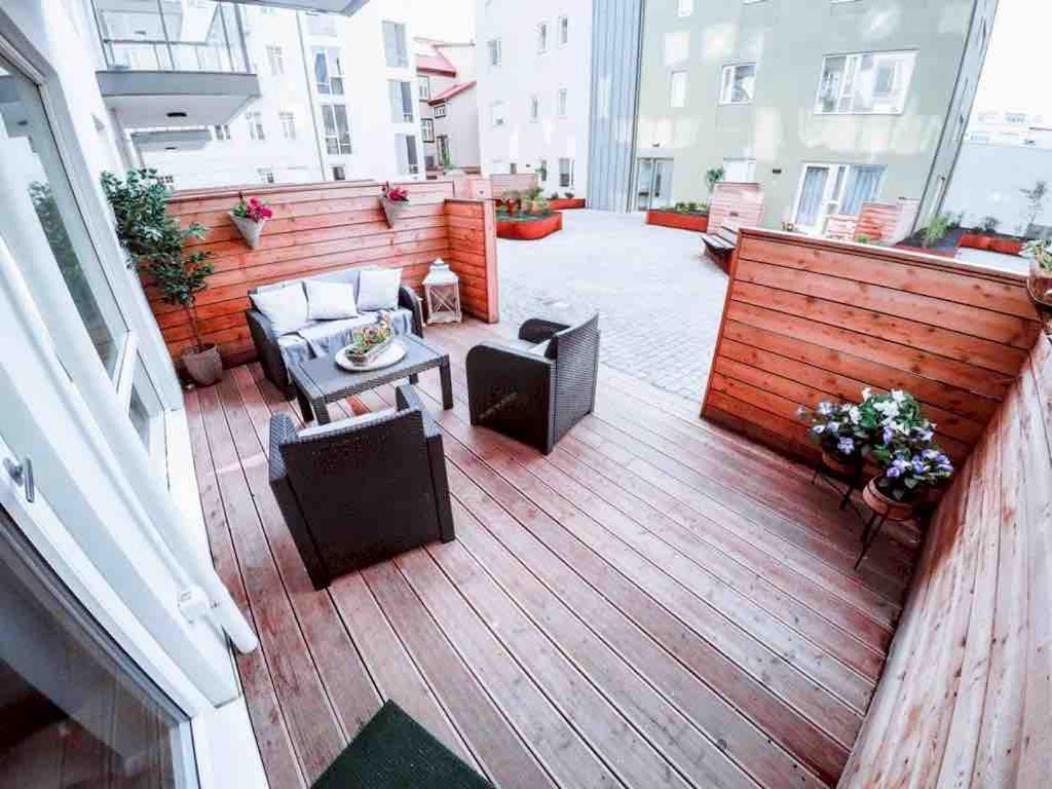 Luxury New In Downtown Apartment