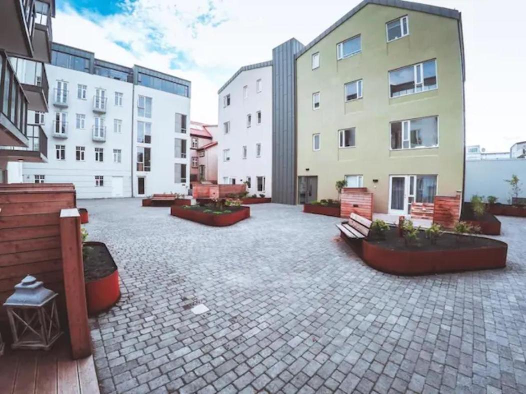 Luxury New In Downtown Apartment Reykjavik
