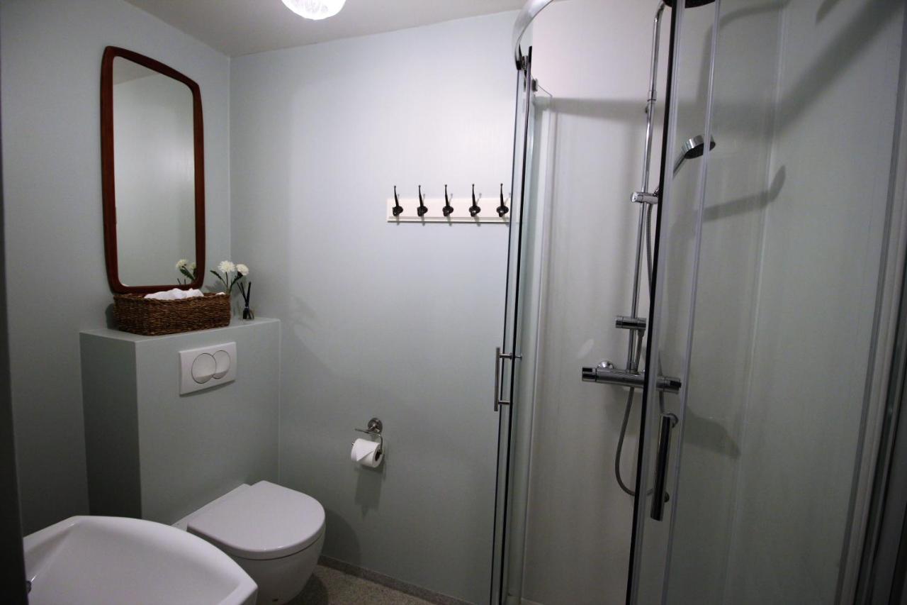 Guest house Grettir 2*
