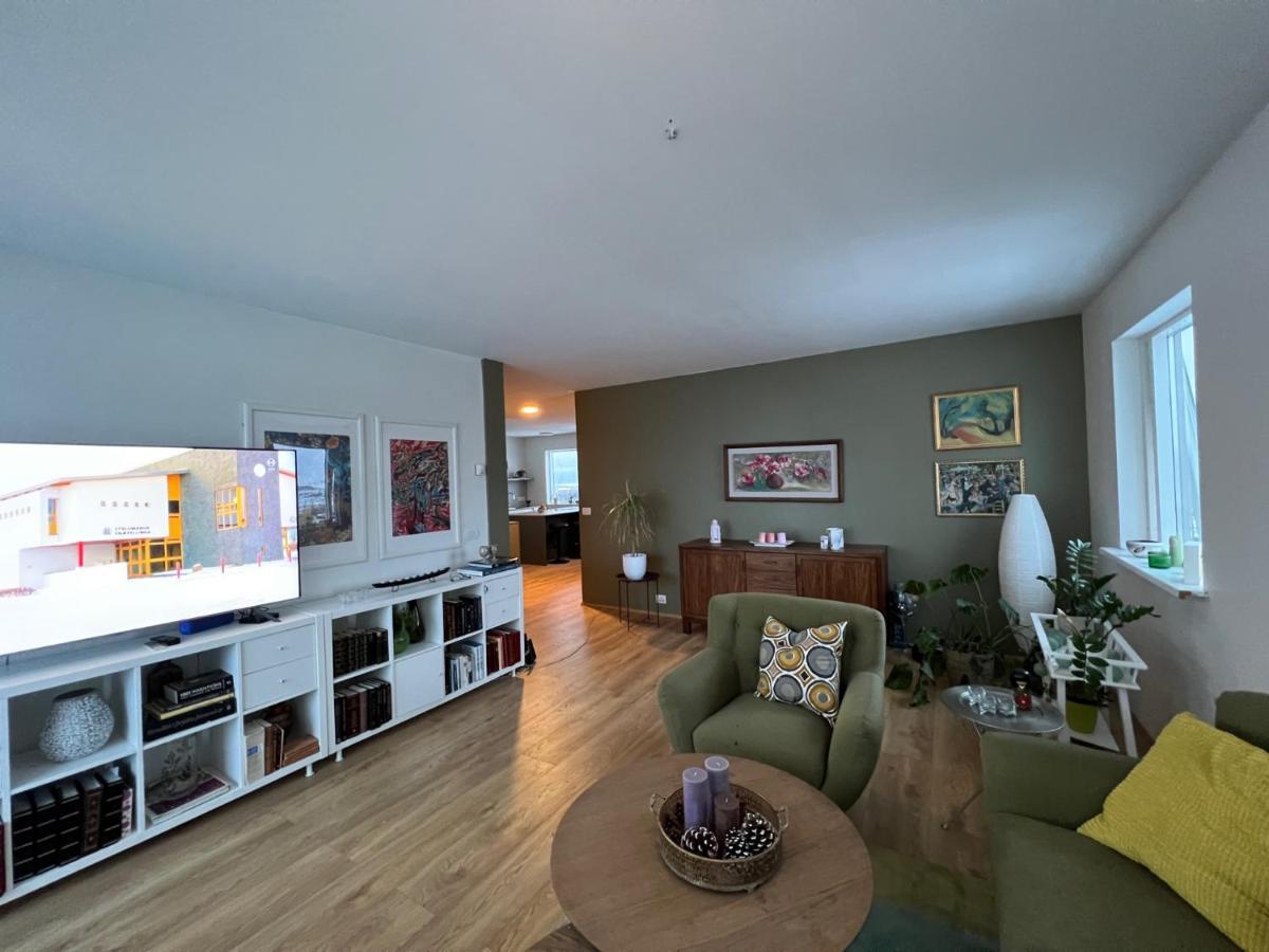 Apartment Jm - A Cozy Two Bedroom Reykjavík