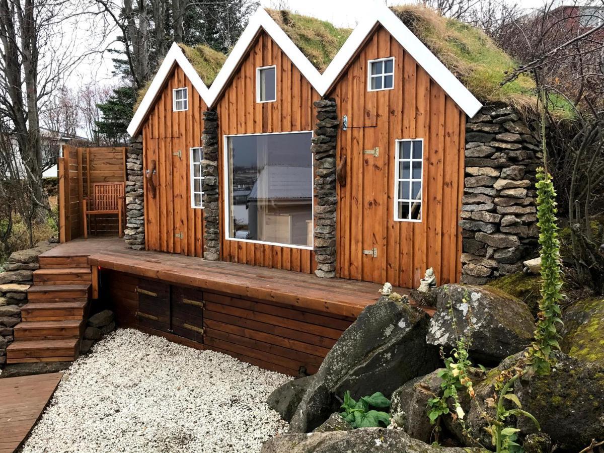 Iceland Sjf Villa, Hot Tub & Outdoor Sauna Amazing Mountains And View Over Villa *