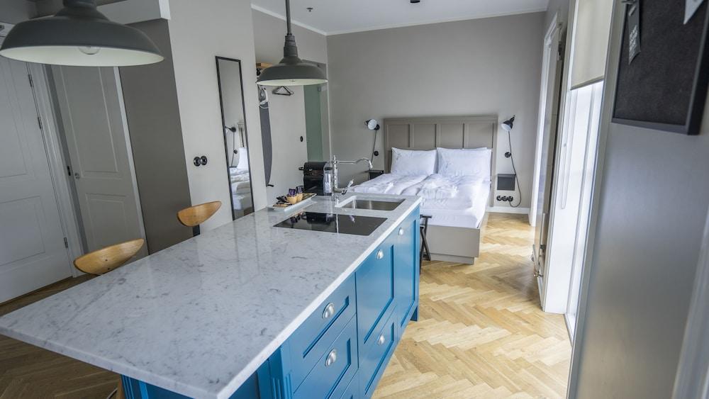 Kvosin Downtown Hotel 4*