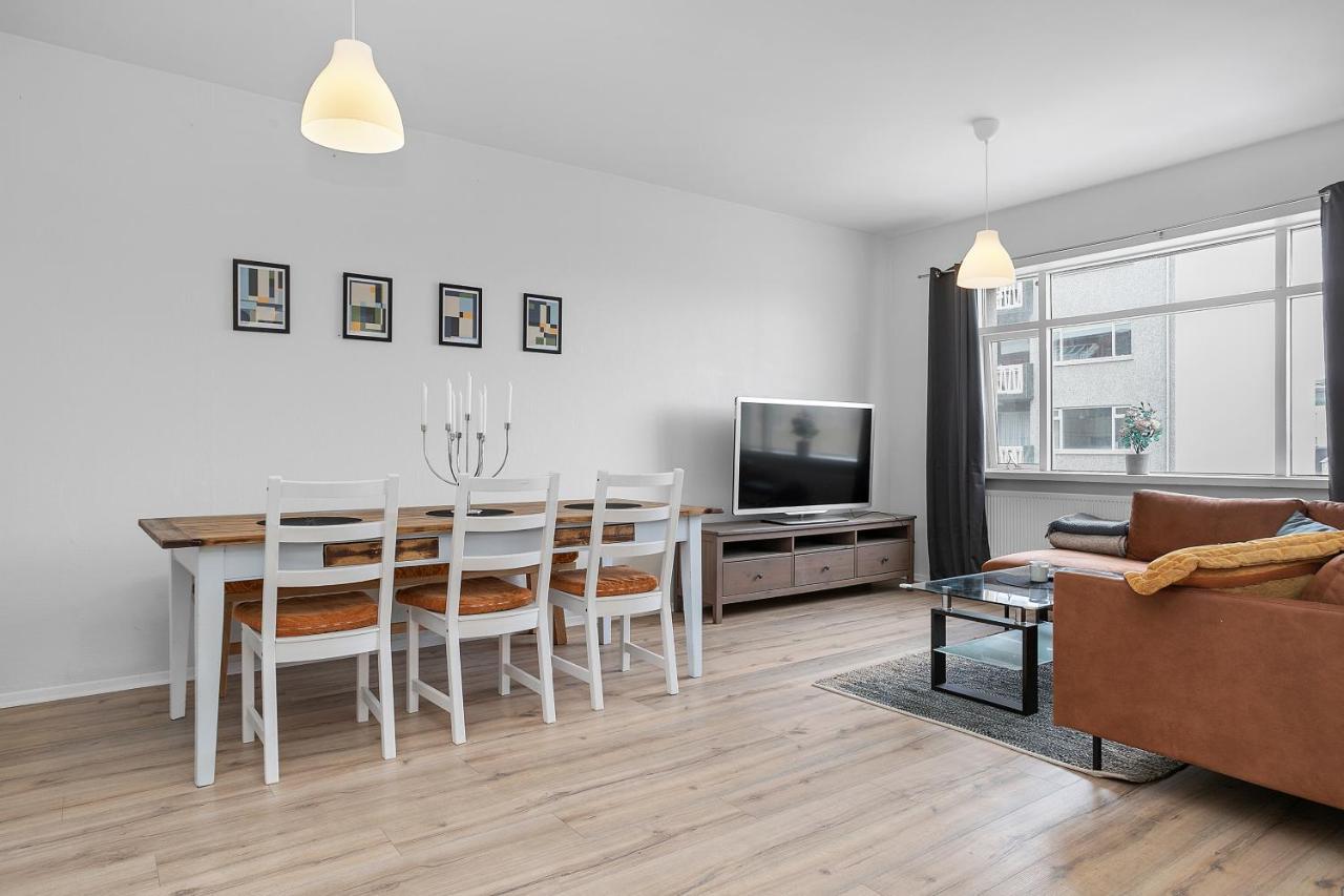 Apartment V53 Lovely 2 Bedroom In