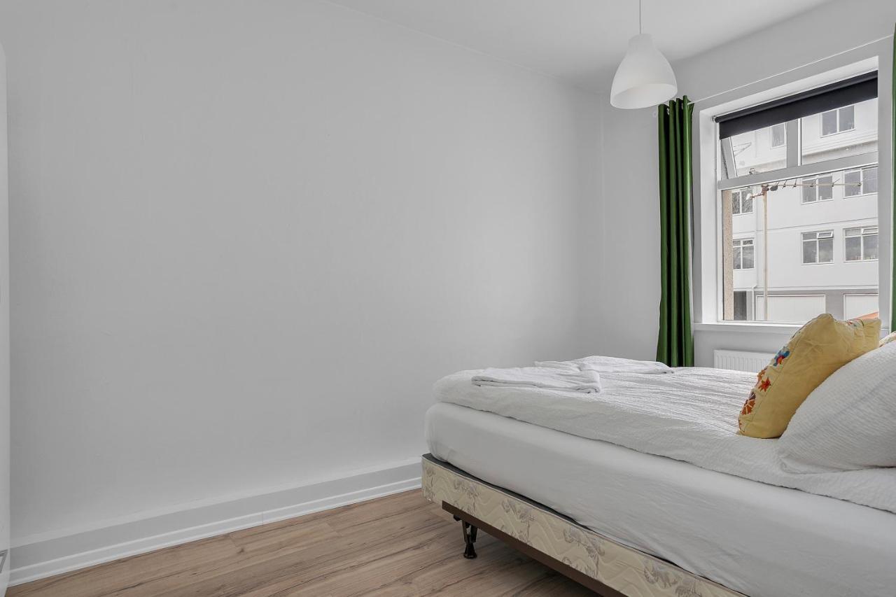 Apartment V53 Lovely 2 Bedroom In *