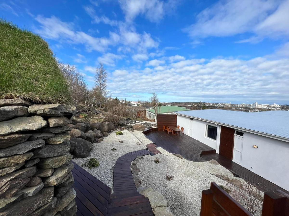 Iceland Sjf Villa, Hot Tub & Outdoor Sauna Amazing Mountains And View Over