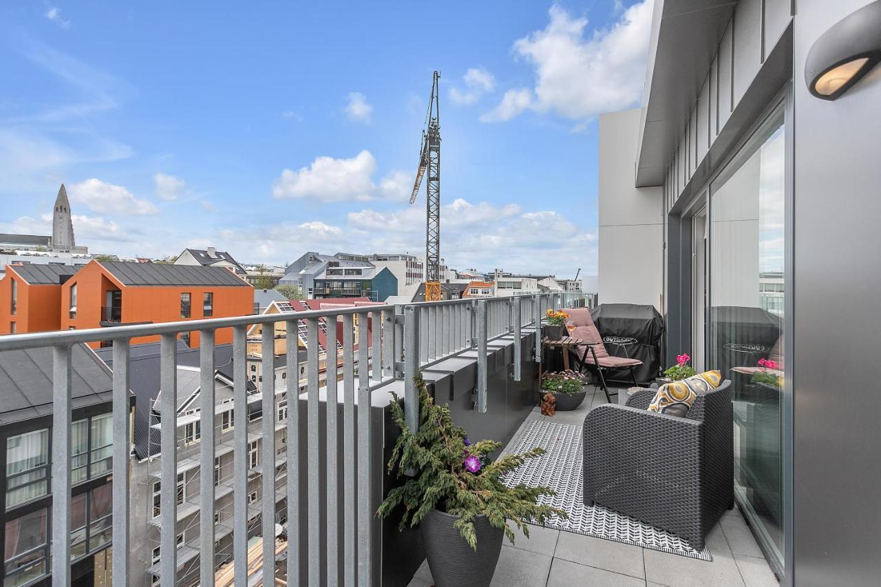Penthouse In Central - Amazing View Apartment *