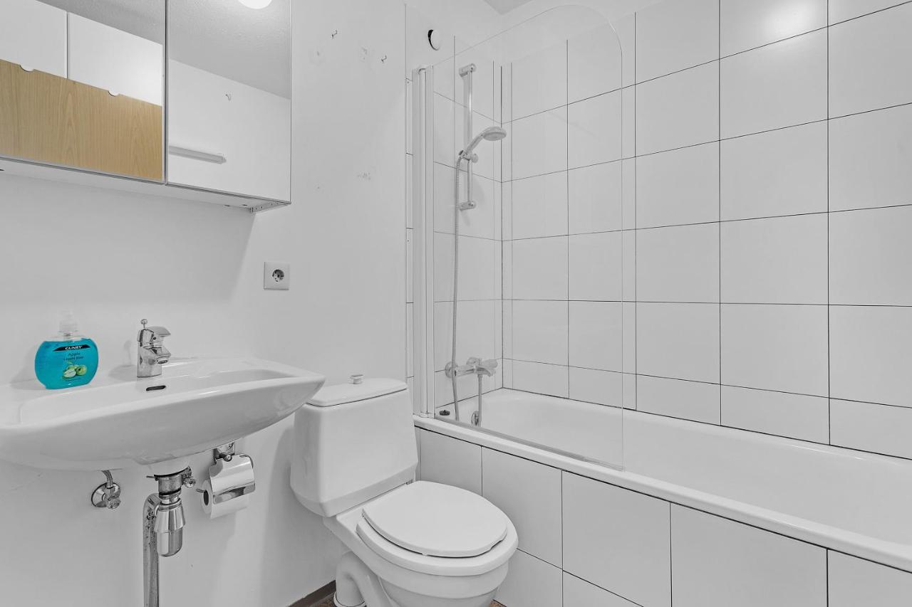 Apartment Charming, 2 Bedroom Seaside *