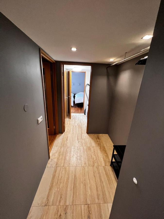 Luxury's 3 Bedroom In Downtown *