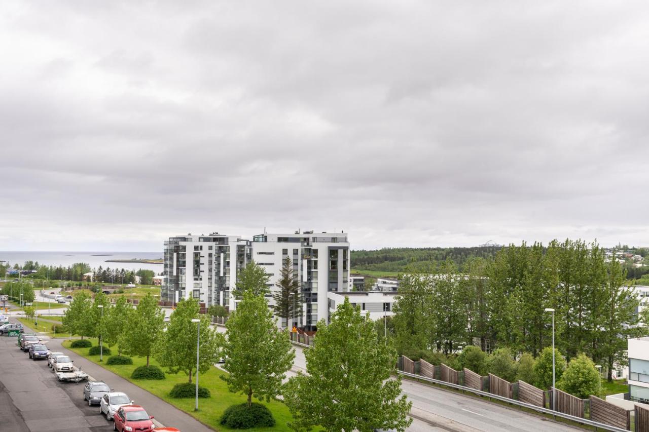 Lundur Apartment *