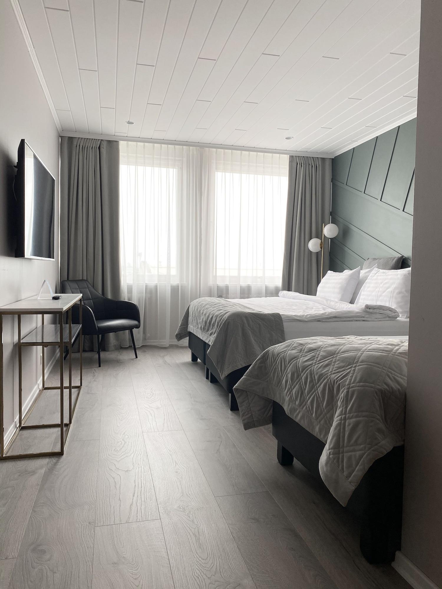Midtown Hotel 3*