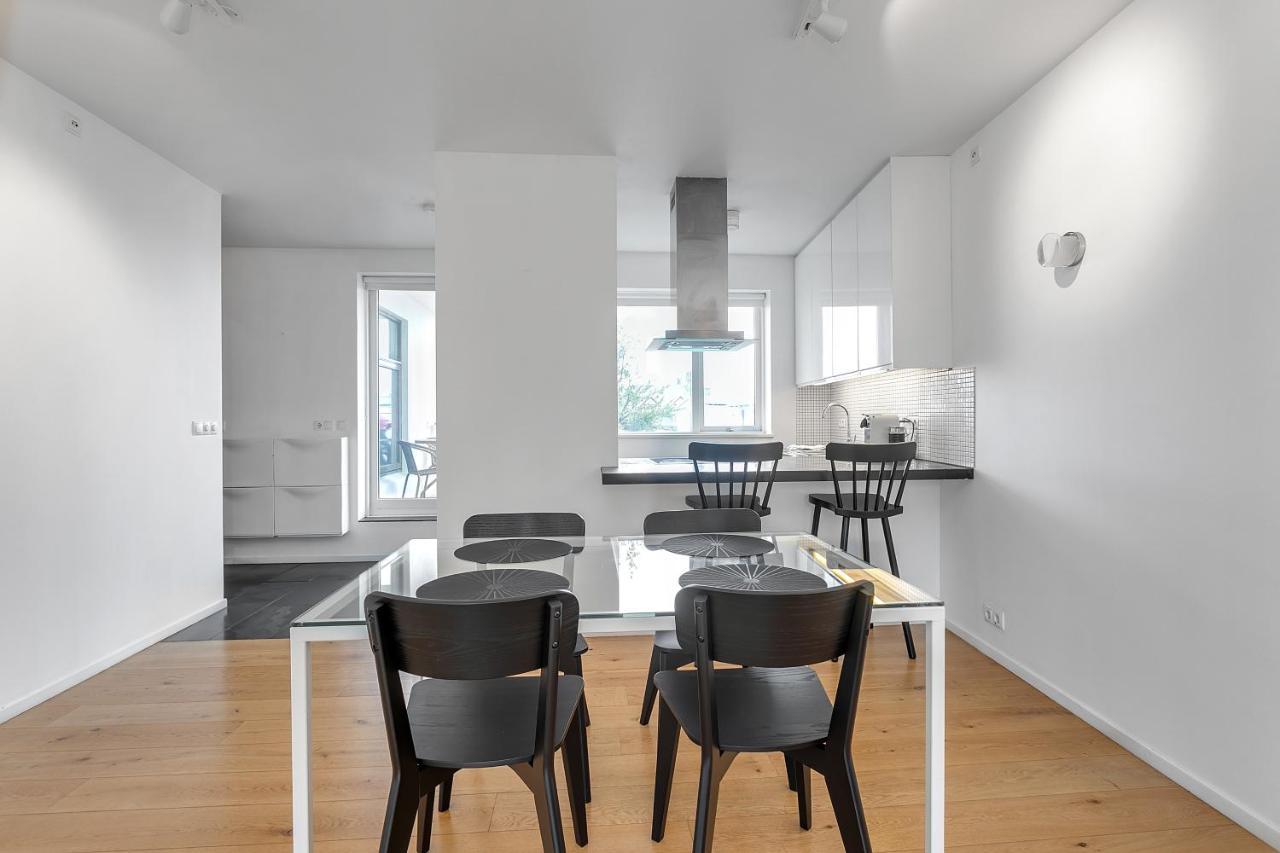 Lovely 1-bedroom Apt. - Ideal Location Apartment