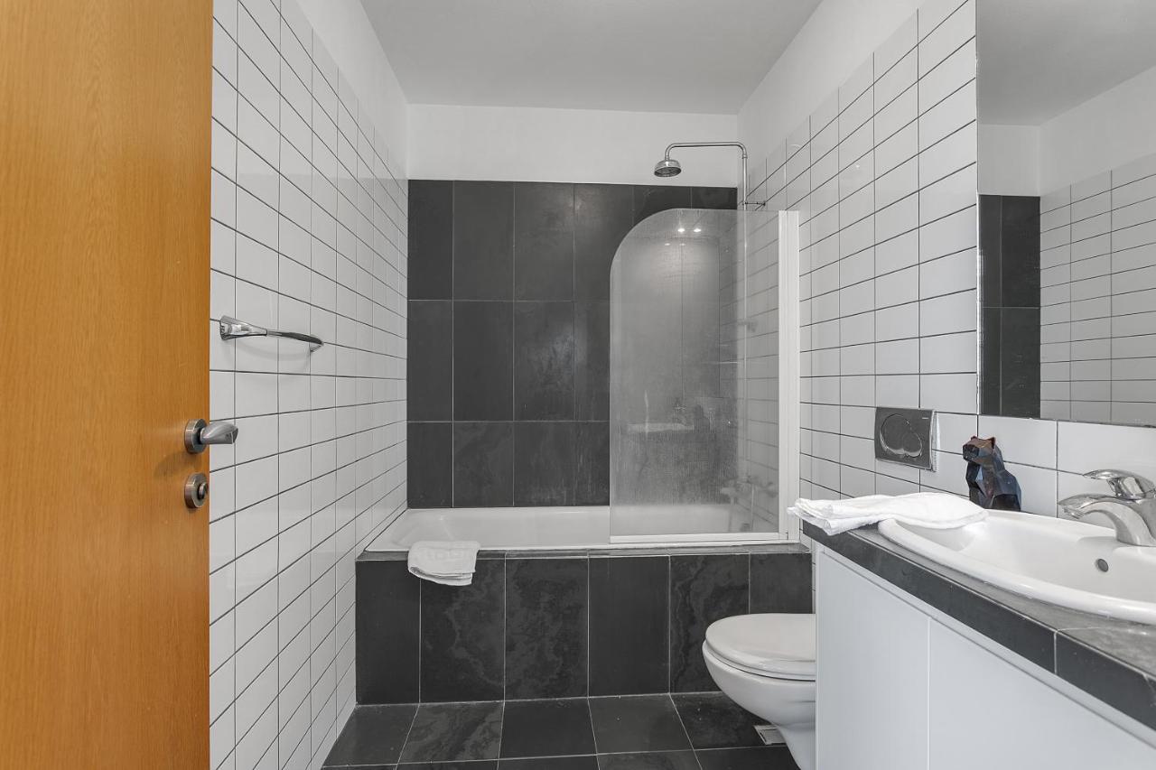 Lovely 1-bedroom Apt. - Ideal Location *