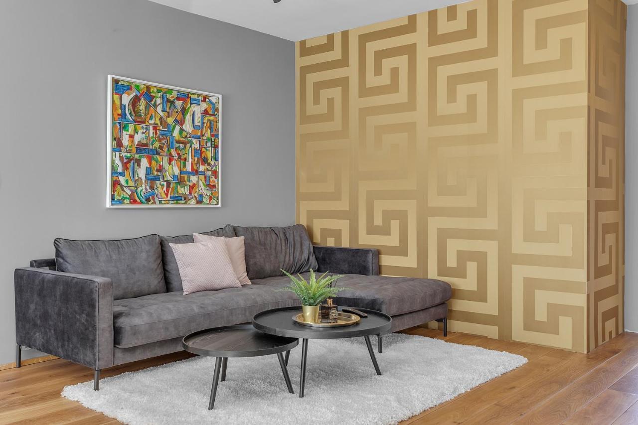 Apartment Luxury's 3 Bedroom In Downtown