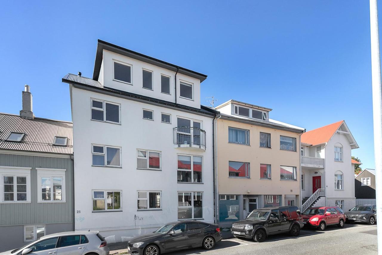 Perfectly Located Apt. - Two Balconies Apartamento