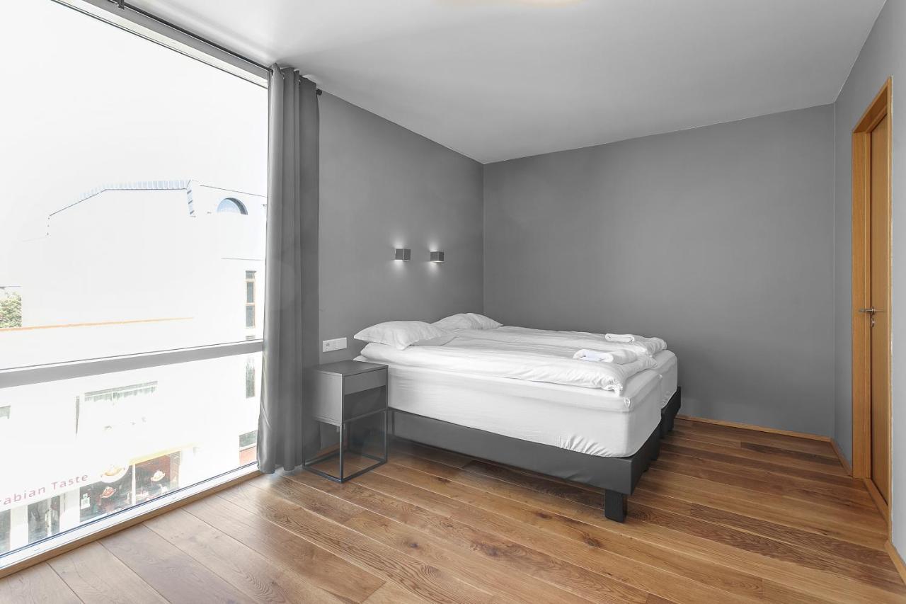 Luxury's 3 Bedroom In Downtown *