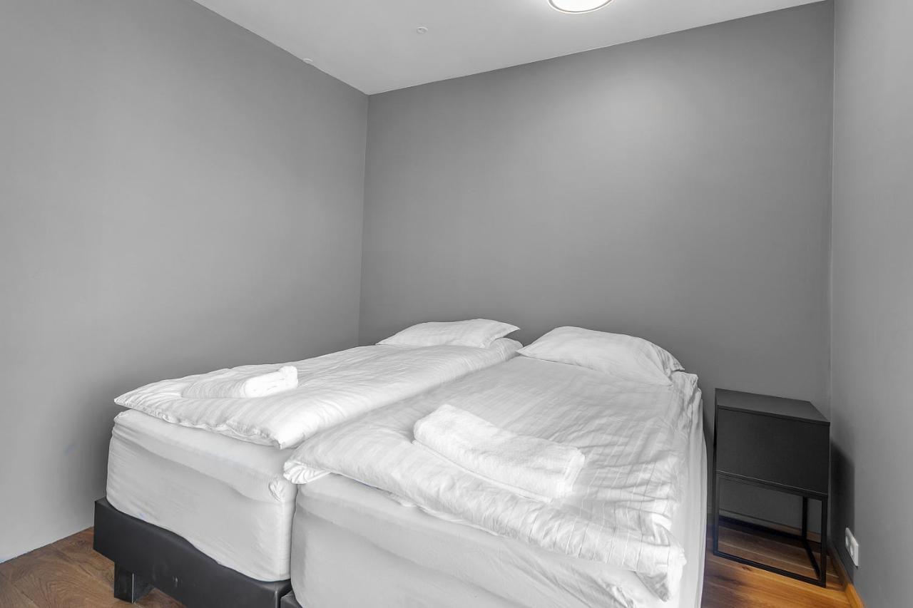 Luxury's 3 Bedroom In Downtown
