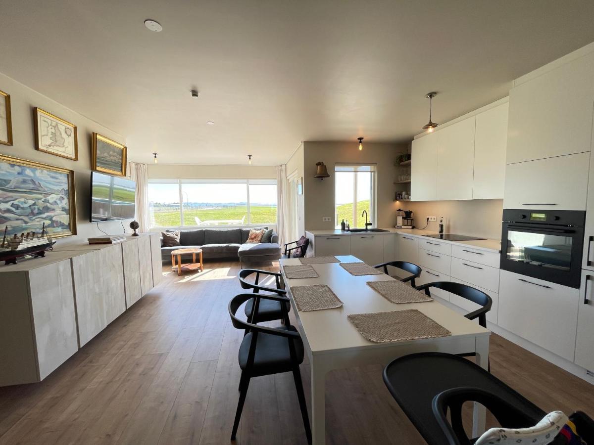 Cozy And Centrally Located In