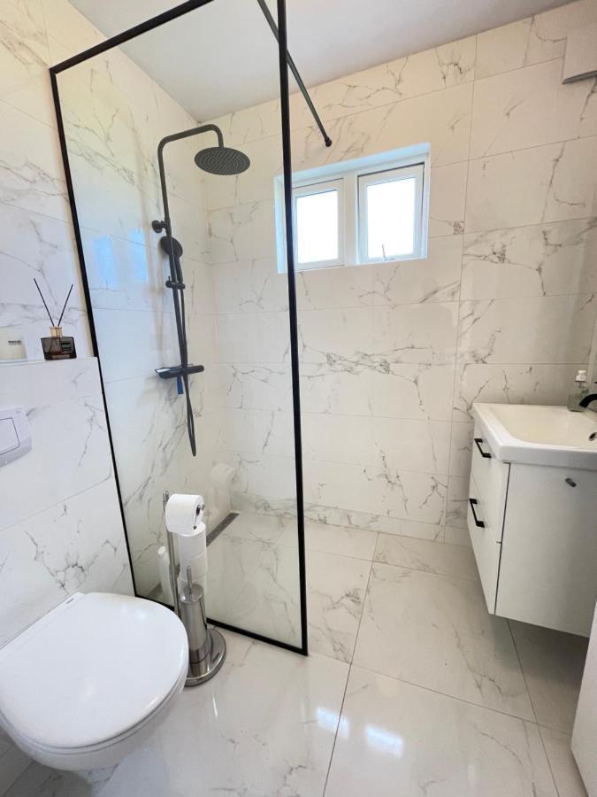 Apartment Cozy And Centrally Located In *
