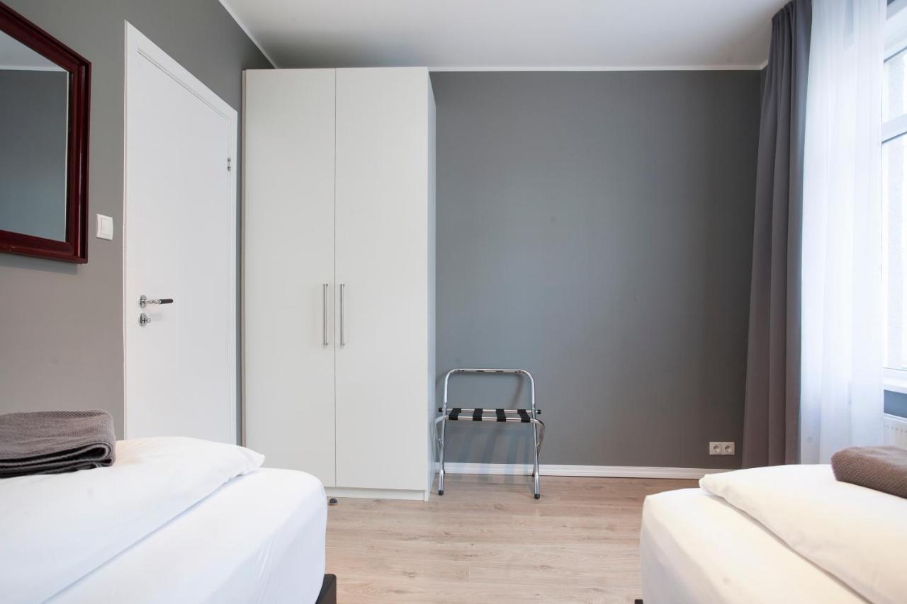 Apartment Mid-century Modern Styled *