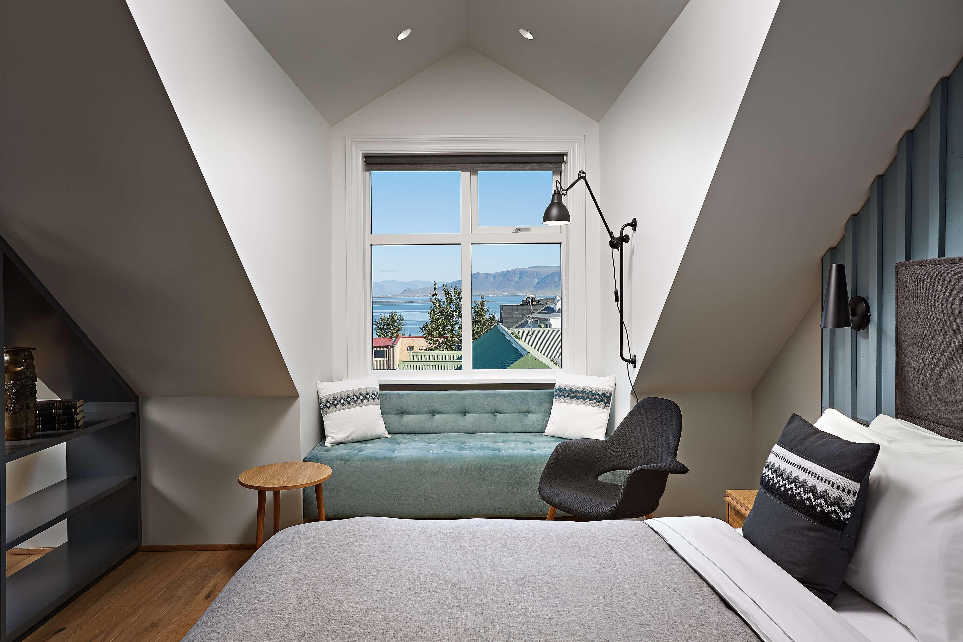 Canopy By Hilton City Centre 4*