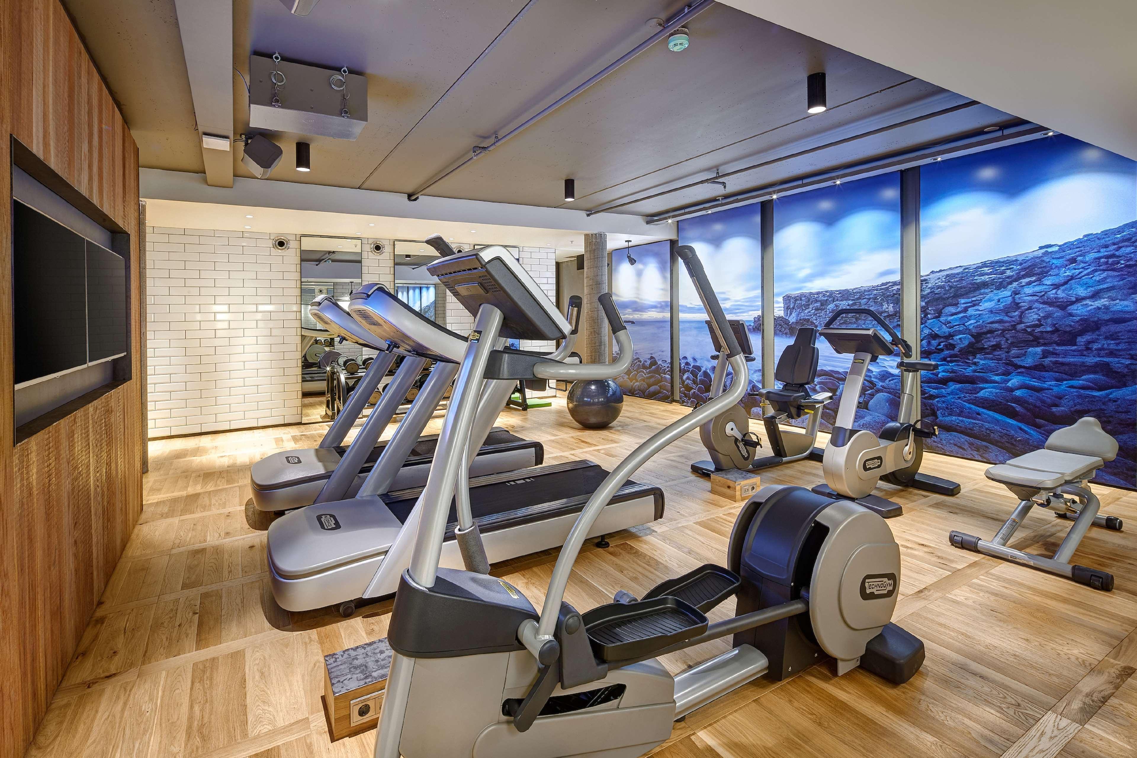 Canopy By Hilton City Centre Hotel 4*
