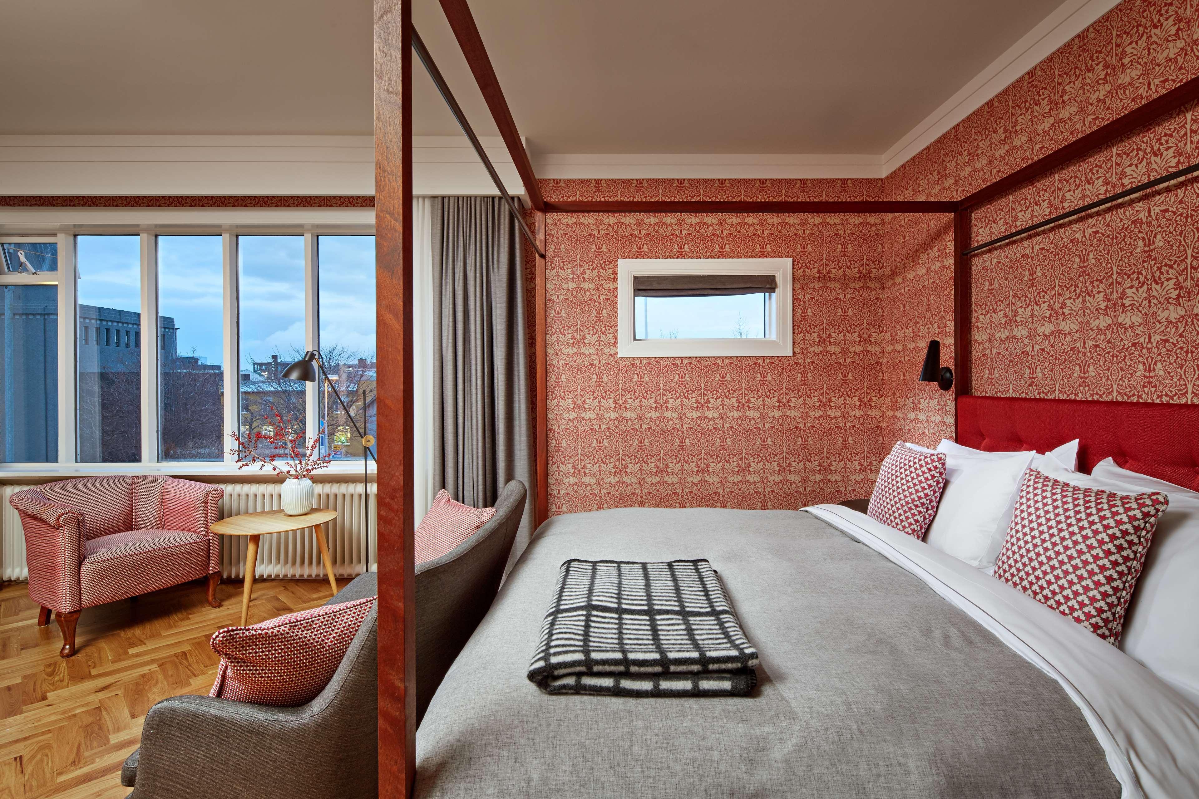 Hotel Canopy By Hilton City Centre 4*