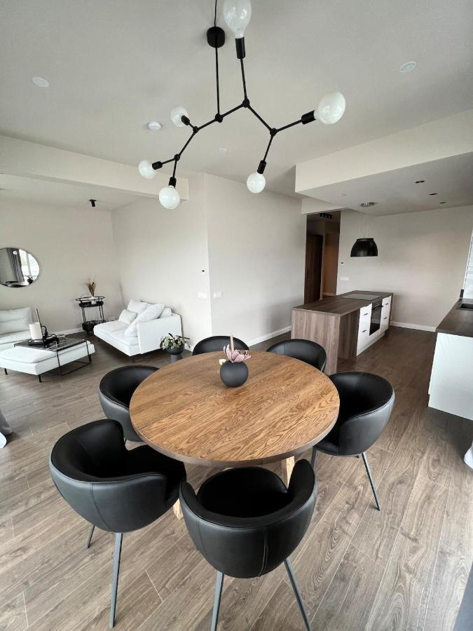 Brand New Modern In Central