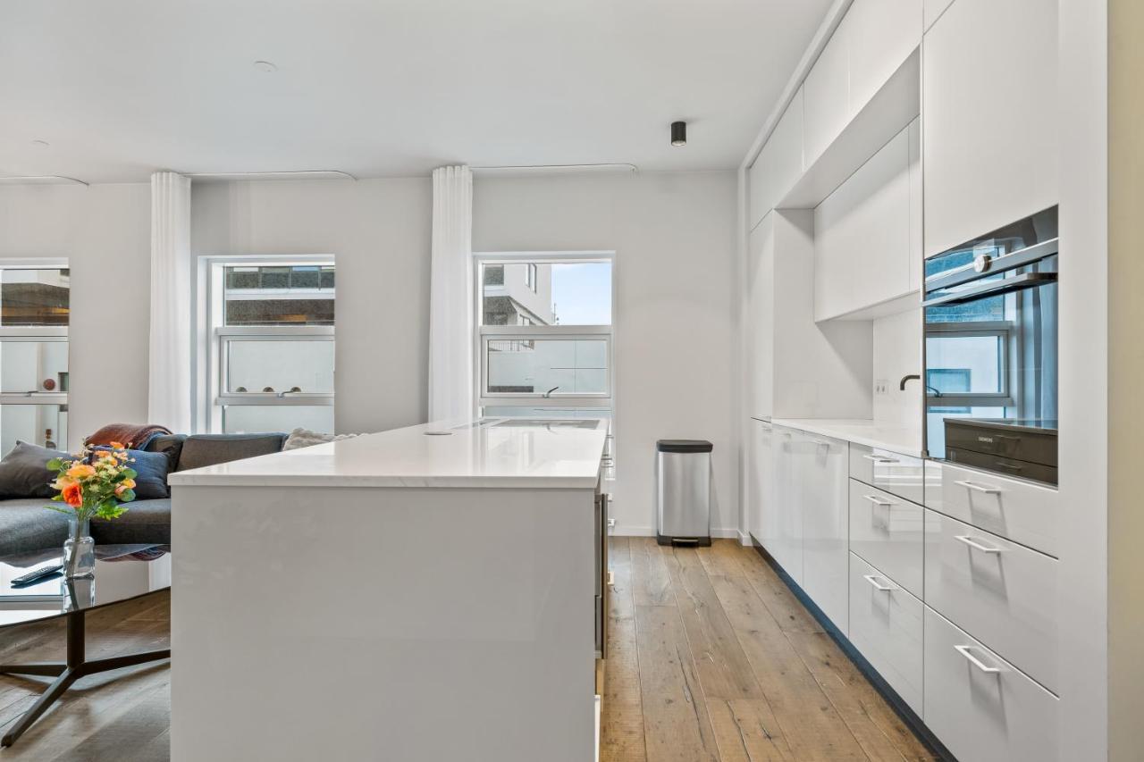 Vibrant Hafnatorg I Spacious With Expansive Garage *