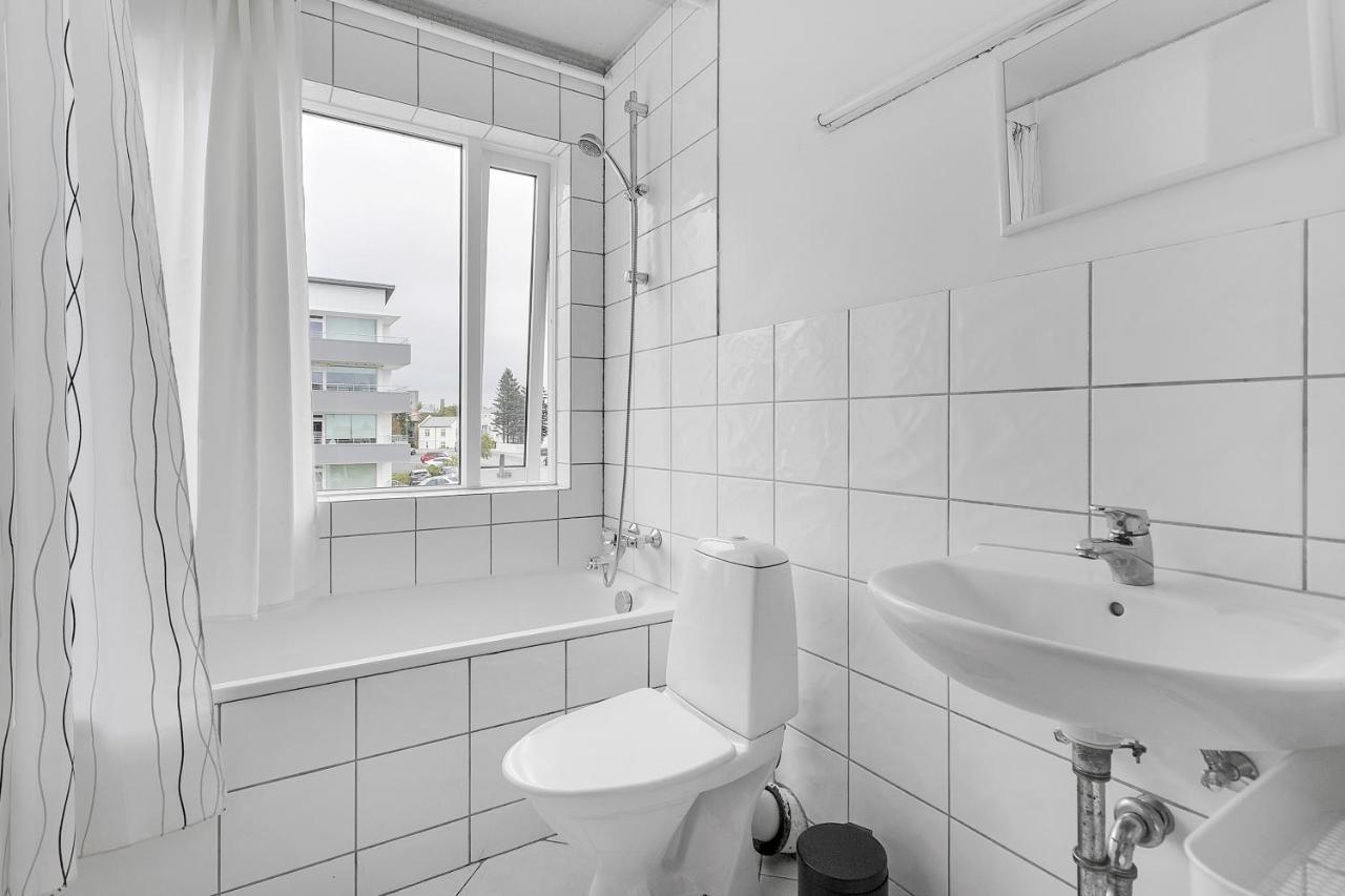 Lovely 3-bedroom - Great Location