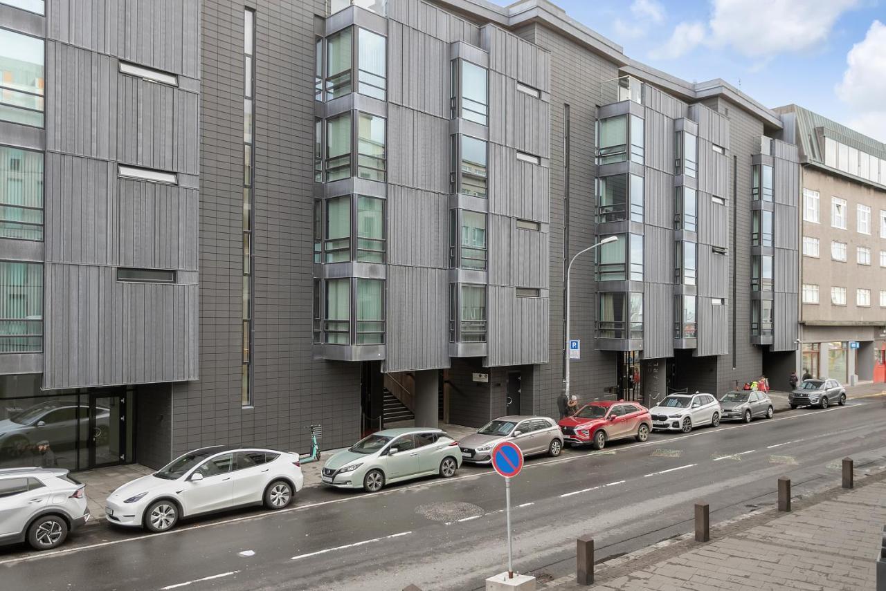 Apartment Cozy And Modern - Best Location In