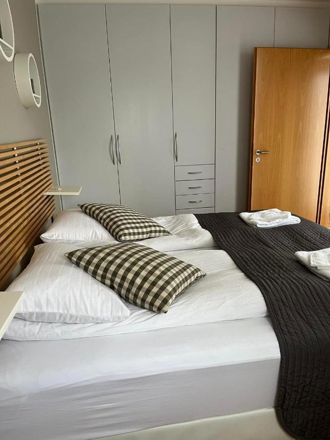 Skolo Apartment *