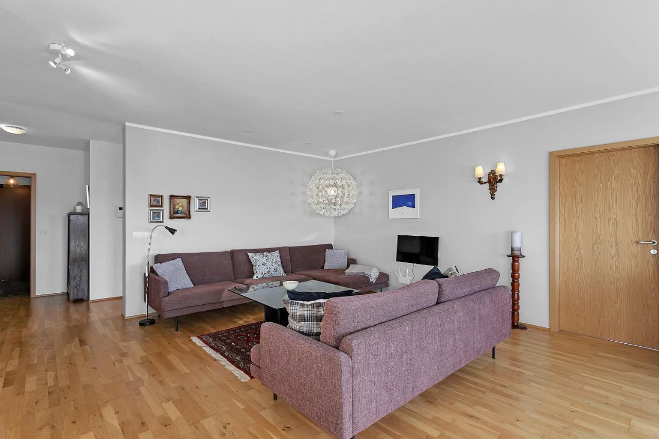 Appartement Lovely 3-bedroom *