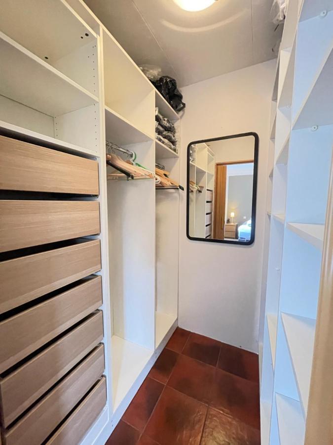 Vakantiehuis Spacious And Cozy 4 Bedroom House In