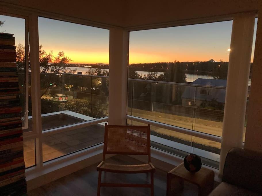 Modern Luxury - Ocean & Mountain Views Apartment *