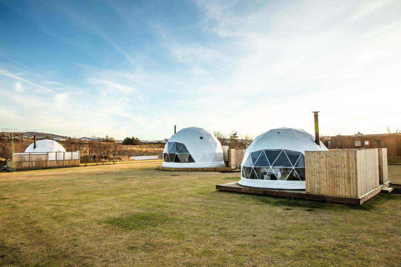 Domes 2*