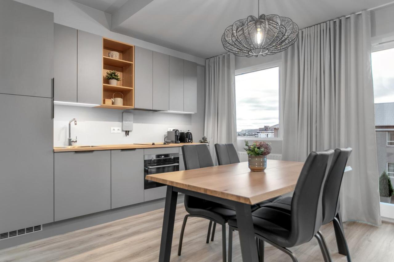 Apartamento B 18-20 *