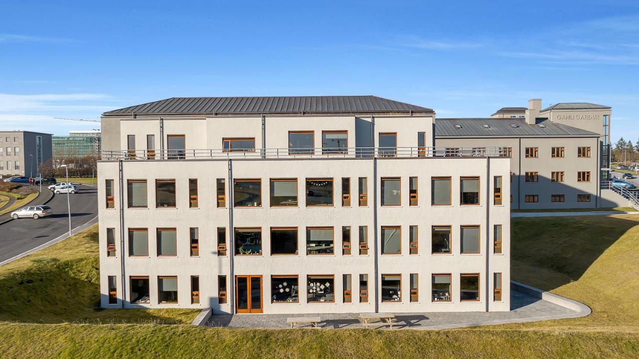 Student * Reykjavik