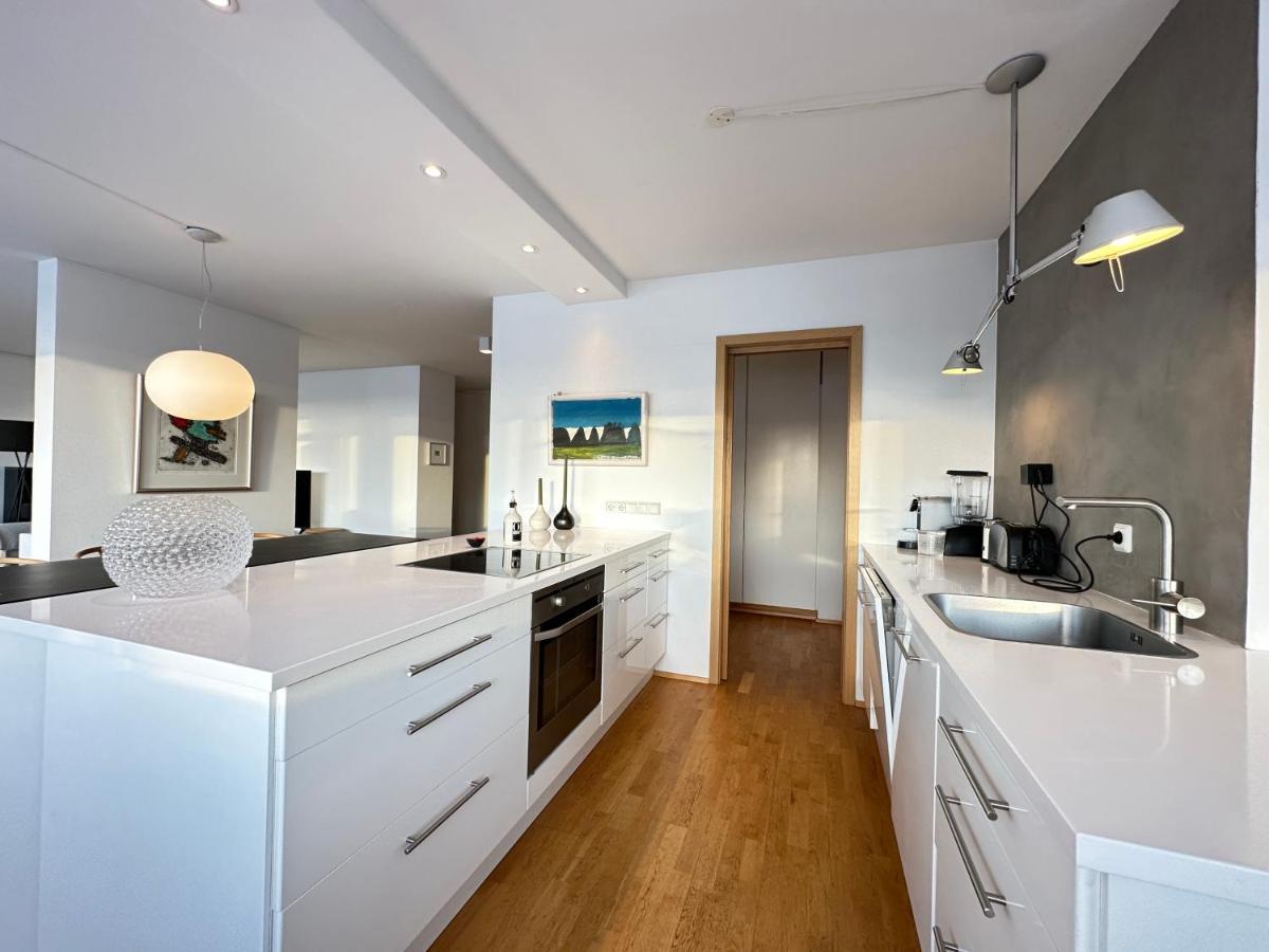 Modern And Centrally Located 3bedr In