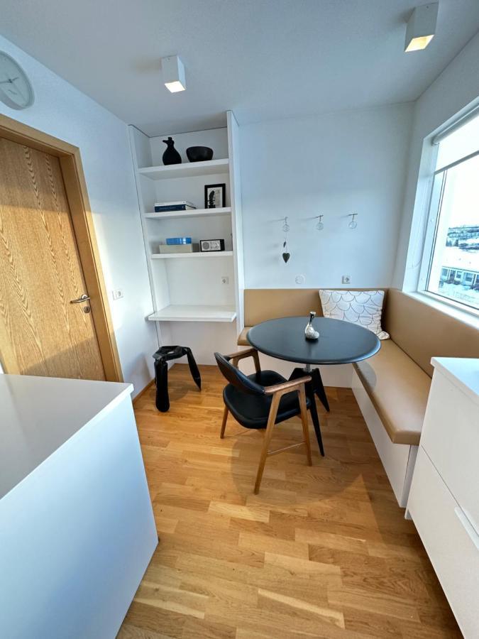 Apartment Modern And Centrally Located 3bedr In