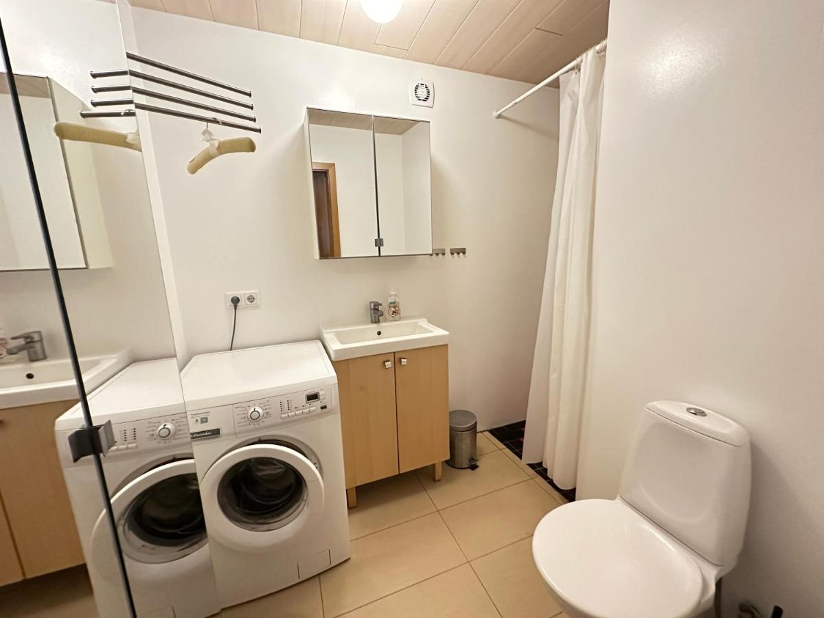 An Elegant In - Great Location *