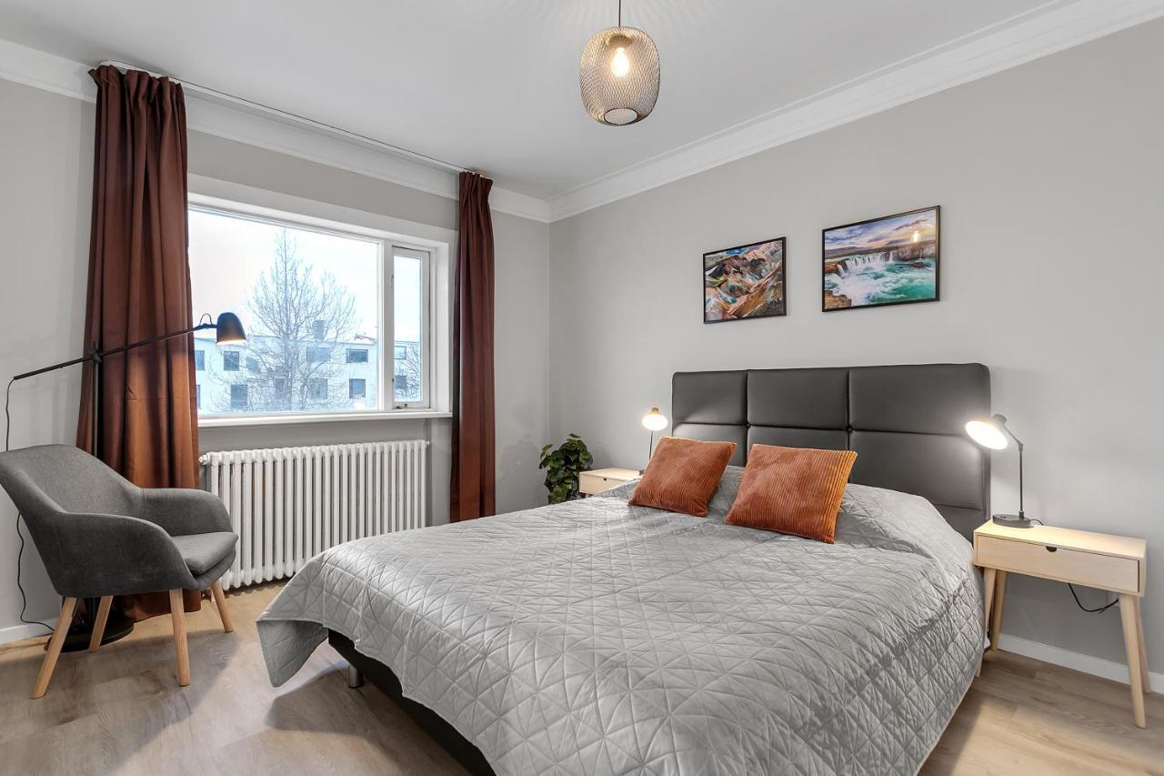Sunny Apartment *
