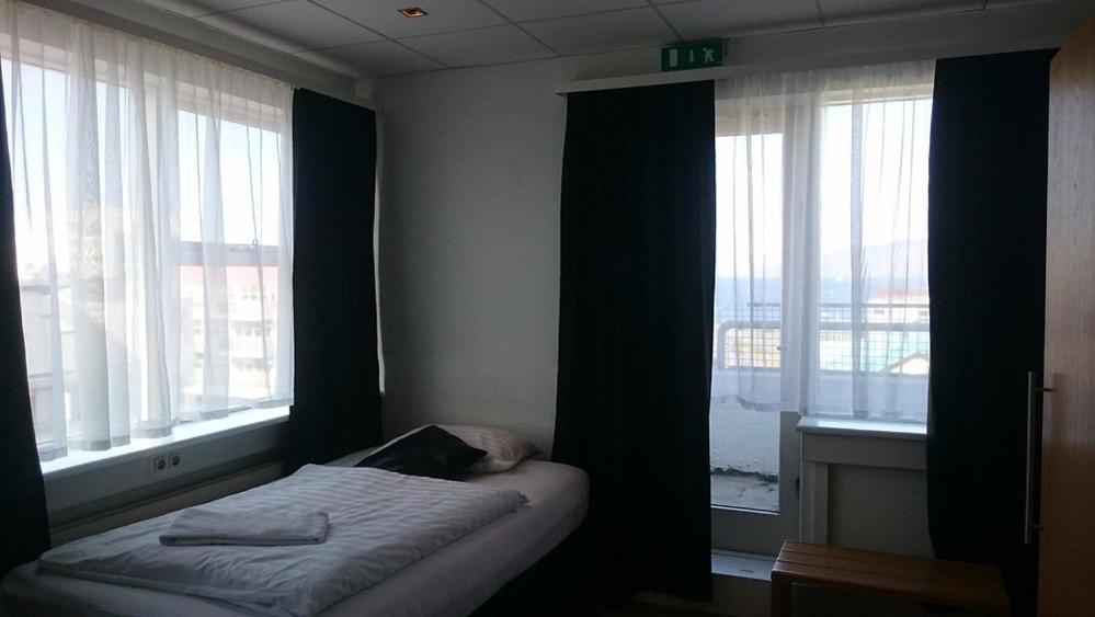 101 Hotel 3*