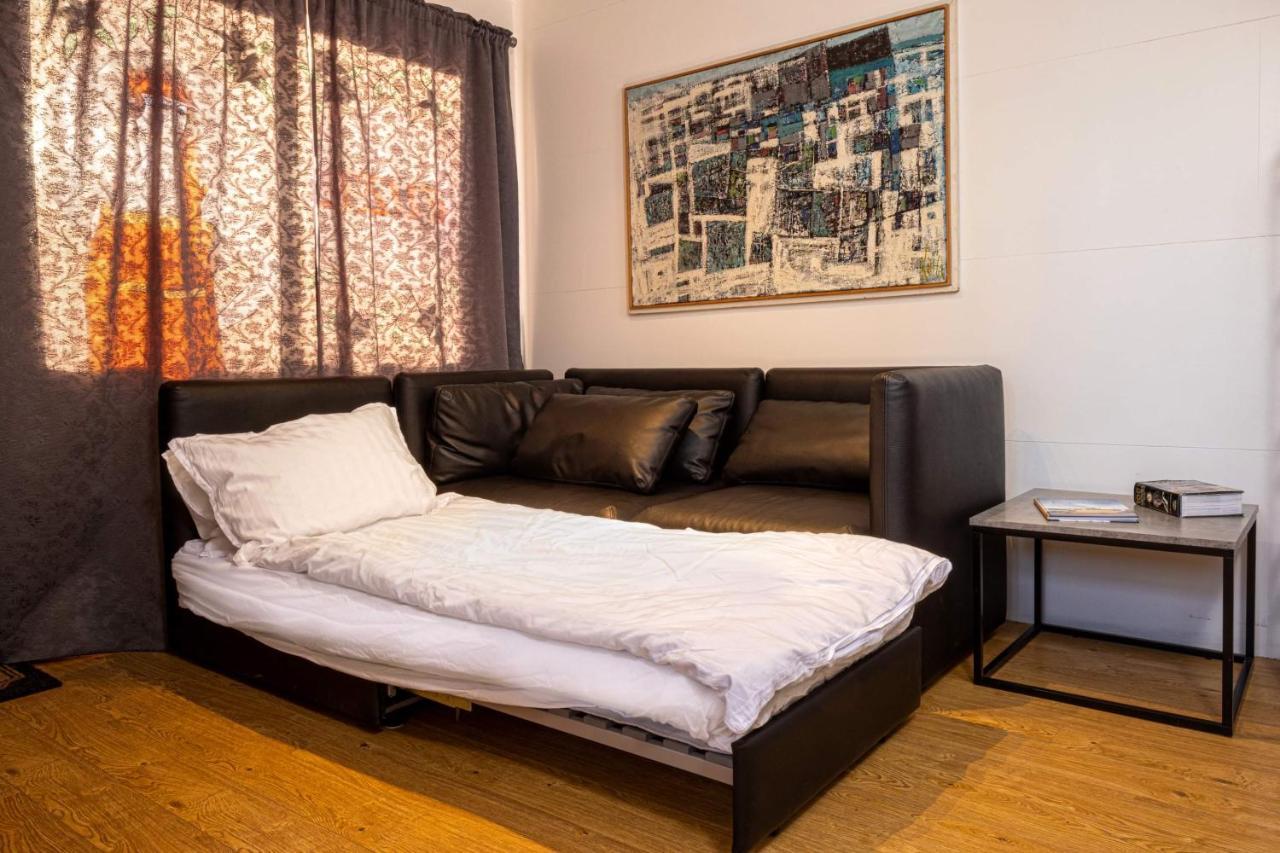 Apartment Downtown Sanctuary With Private Entrance *