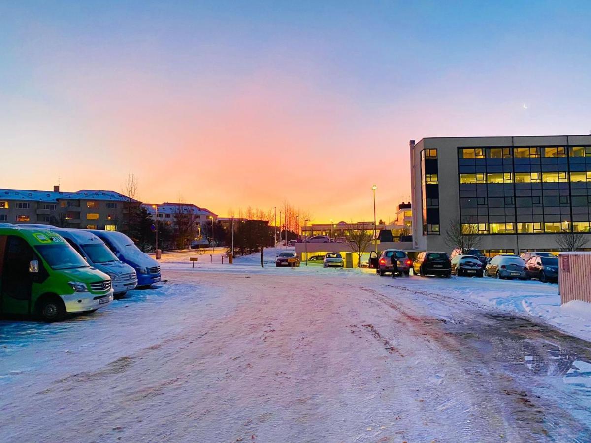 Bus - Terminal Hostel