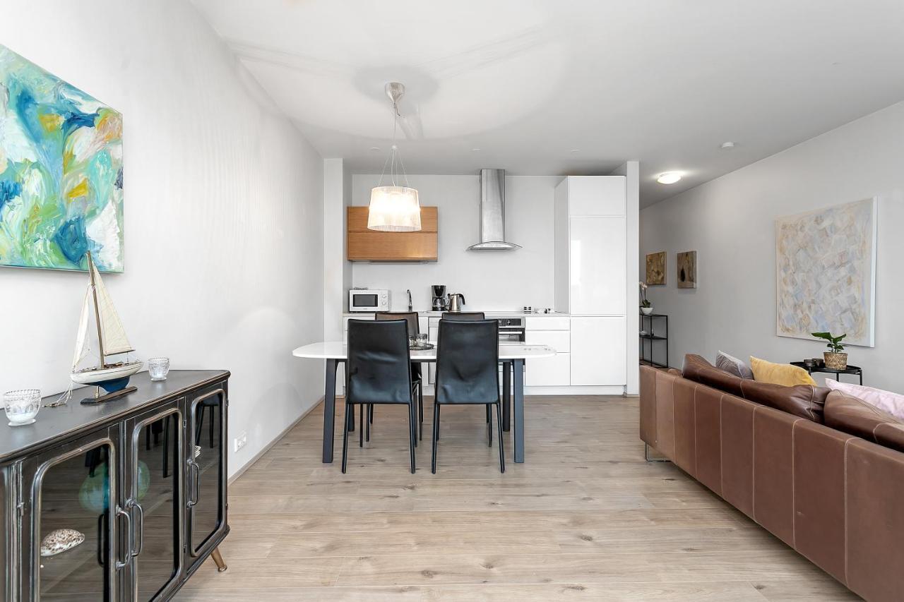 Stylish By The Sea Apartment *