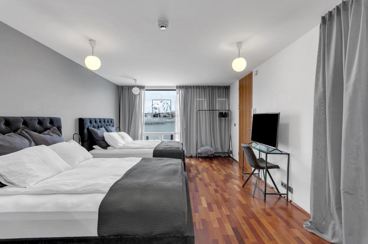 With Ocean View Apartment