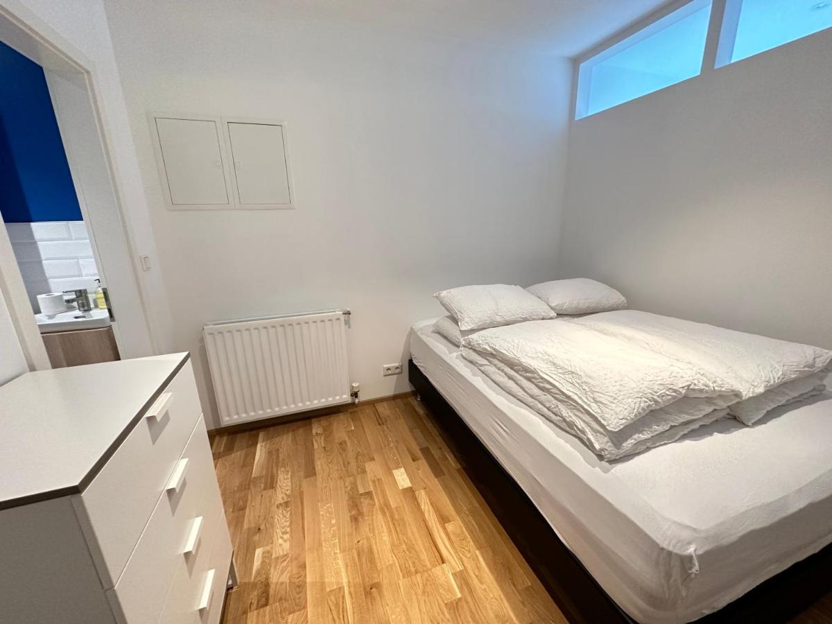 Modern And Spacious 4br Apartment,only 3 Km Drive From Downtown *